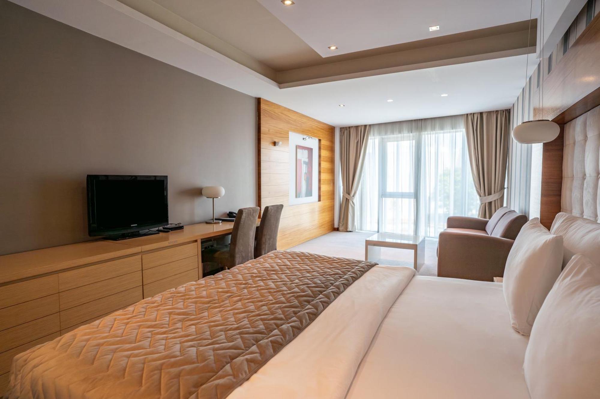 Garni Hotel Centar Novi Sad Bagian luar foto